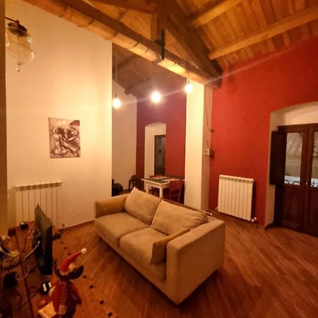 Civico16 Appartamento LʼAquila Dış mekan fotoğraf